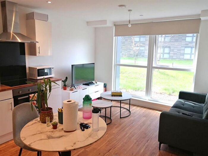 1 Bedroom Flat To Rent In Manchester Waters, Pomona Strand, Old Trafford, M16