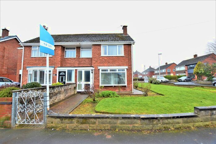 3 Bedroom Semi-Detached House To Rent In Briarwood Drive, Bispham, Blackpool, FY2