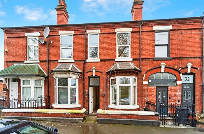 3 Bedroom Terraced House For Sale In Sandwell Road, West Bromwich, B70