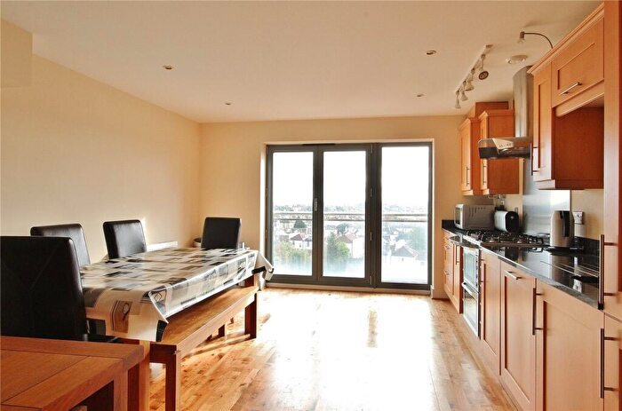 2 Bedroom Apartment To Rent In Upper Belgrave Road, Bristol, BS8