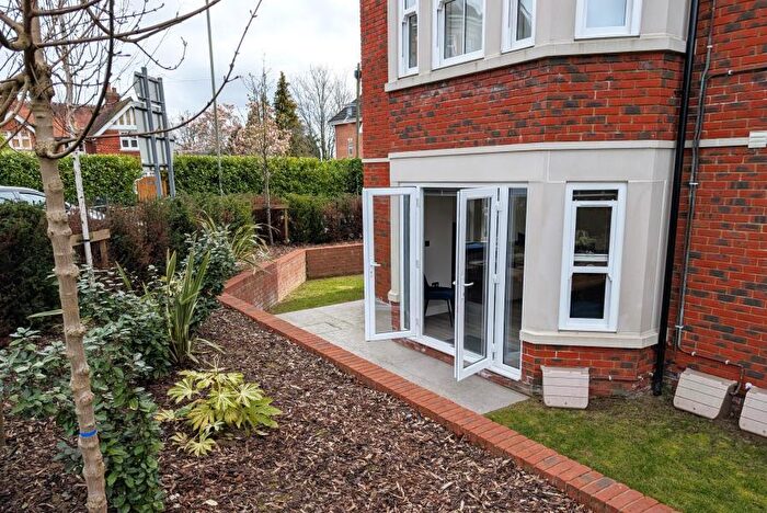 2 Bedroom Apartment To Rent In Woking, Surrey, GU22