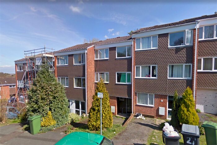 6 Bedroom Terraced House To Rent In Fulflood, SO22