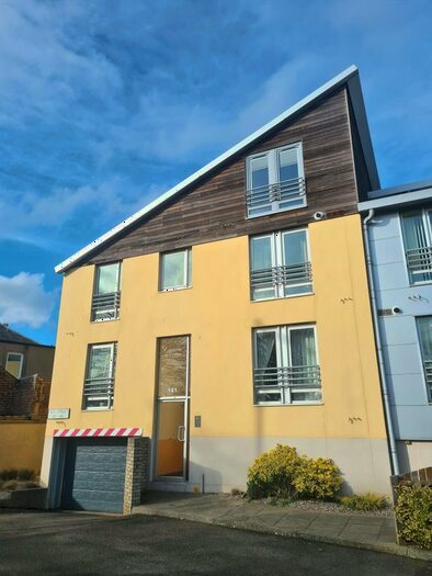 2 Bedroom Flat To Rent In New Street, Musselburgh, EH21