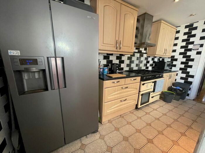 4 Bedroom Terraced House To Rent In Durants Road, Enfield, EN3