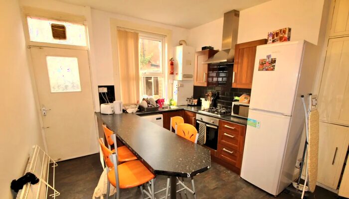 4 Bedroom Terraced House To Rent In Welton Place, Leeds, West Yorkshire, LS6