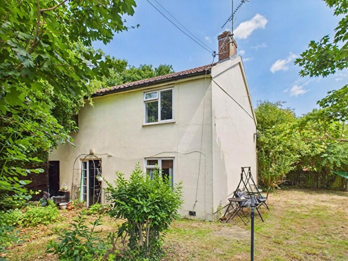 3 Bedroom Detached House For Sale In Fairfield Hill, Stowmarket, Suffolk, IP14