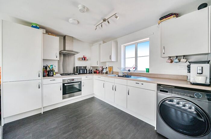 2 Bedroom Property For Sale In Angora Road, Andover, SP11