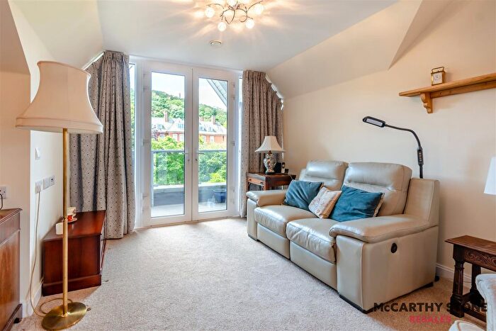 1 Bedroom Flat For Sale In Filey Road, Scarborough, YO11