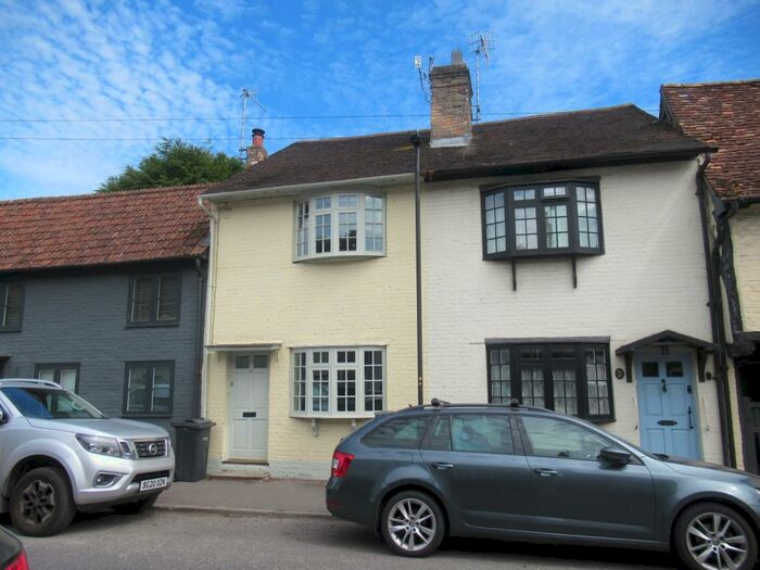 2 Bedroom Terraced House To Rent In South Street, Wilton, SP2