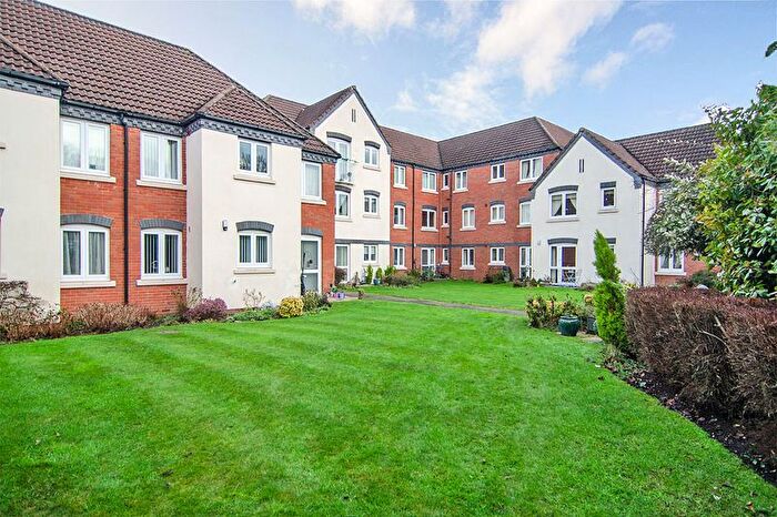 1 Bedroom Flat For Sale In Chester Road, Streetly, Sutton Coldfield, B74