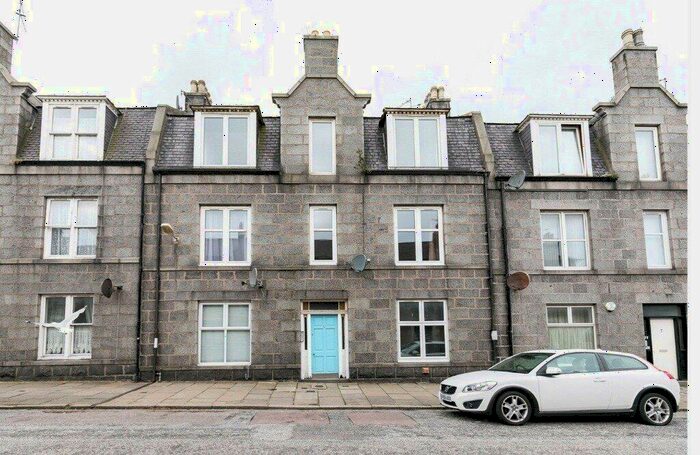 3 Bedroom Terraced House To Rent In Linksfield Place, Aberdeen, AB24