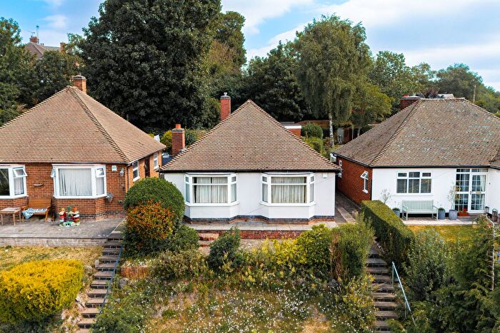2 Bedroom Detached Bungalow For Sale In Anstey Lane, Leicester, Leicestershire, LE4