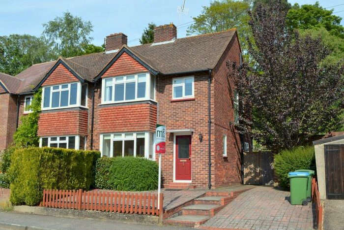 3 Bedroom Semi-Detached House To Rent In Campbell Road, Weybridge, KT13
