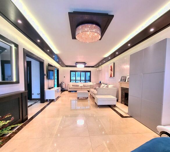 6 Bedroom Detached House To Rent In Cedar Close, London, SW15