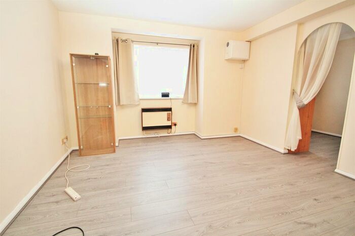 1 Bedroom Flat To Rent In Nijinsky House Flat Chi, Uxbridge, Greater London, UB8