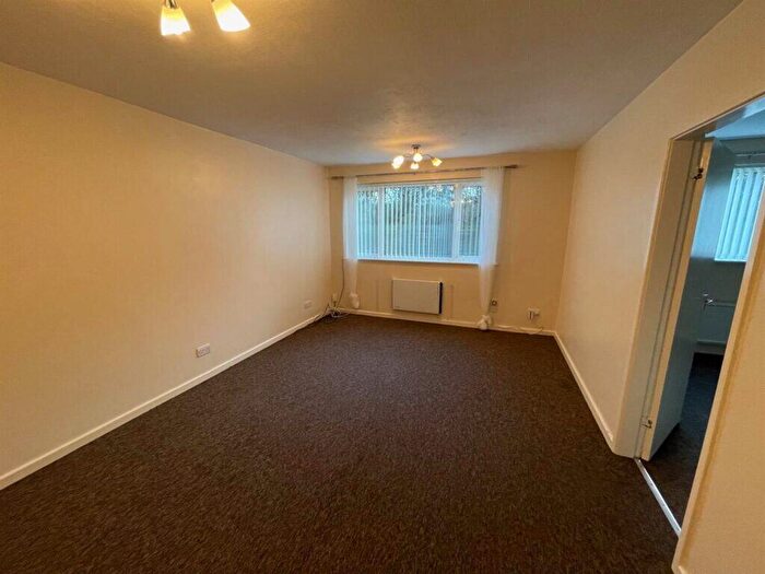 1 Bedroom Flat To Rent In Foxcroft Close, Leicester, LE3