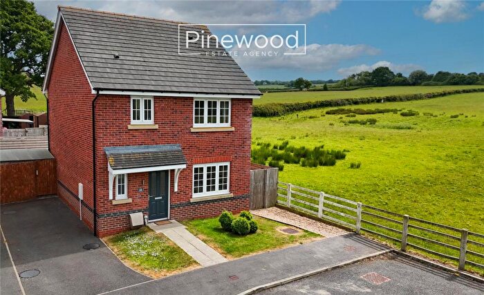 3 Bedroom Detached House For Sale In Ffordd Pedrog, Oakenholt, Flint, CH6