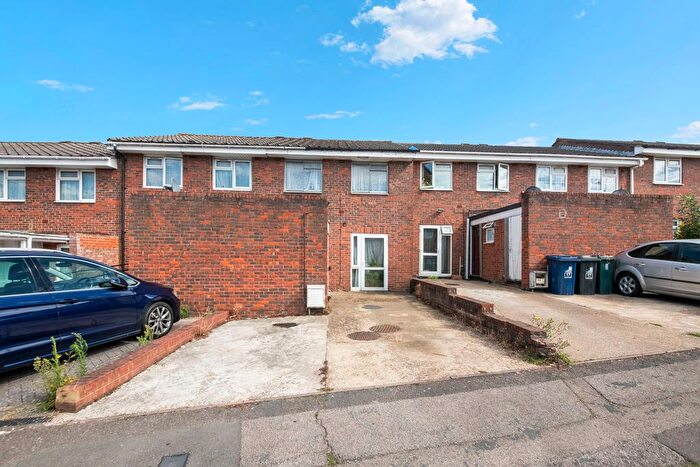 3 Bedroom Terraced House For Sale In Lancaster Road, Northolt, UB5