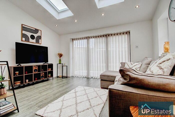4 Bedroom Detached House For Sale In Chelney Walk, Morrisons Estate, Binley, Coventry, CV3