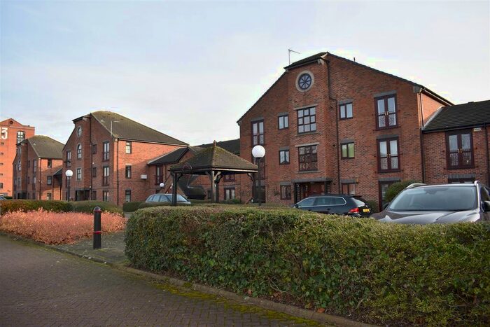 2 Bedroom Flat To Rent In Kingston Wharf, Kingston Street, Hull, HU1