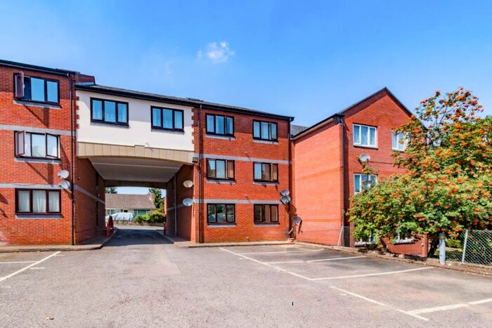 1 Bedroom Flat To Rent In Cameron Court, Banbury, OX16