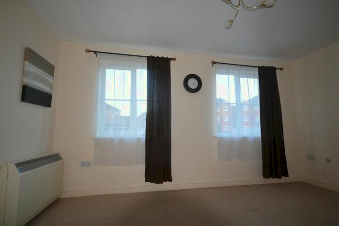 2 Bedroom Flat To Rent In East Stour Way, South Willesborough, Willesborough, TN24