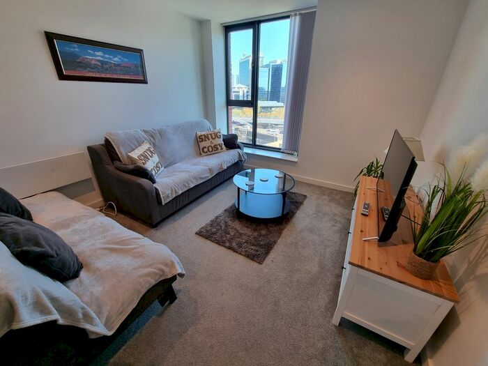1 Bedroom Flat To Rent In Wharf End, Trafford Park, M17