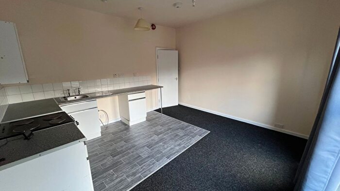 1 Bedroom Flat To Rent In Wellgate, Rotherham, S60