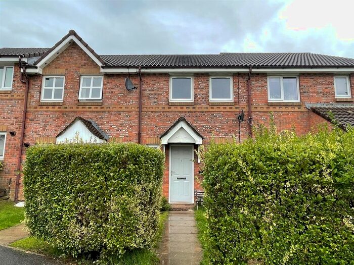 2 Bedroom Terraced House To Rent In Bremen Gardens, SP10