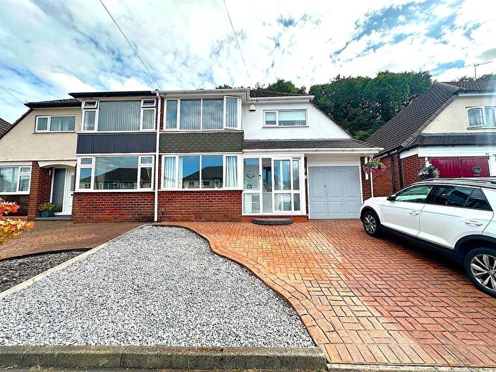 3 Bedroom Semi-Detached House To Rent In Sherbourne Road, Cradley Heath, B64