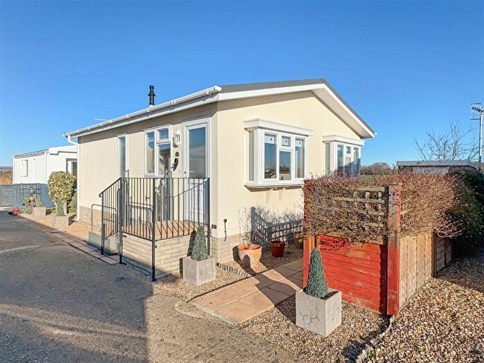 2 Bedroom Park Home For Sale In Climping Park, Bognor Road, Climping, BN17