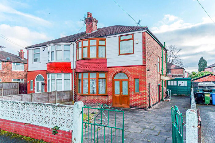 3 Bedroom Semi Detached House For Sale In Navenby Avenue, Old Trafford, Manchester, M16