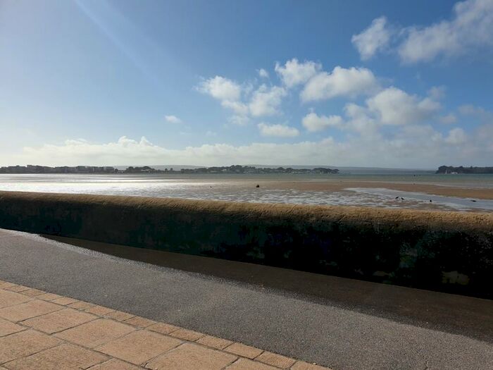 2 Bedroom Apartment To Rent In Canford Cliffs Road, Poole, BH13