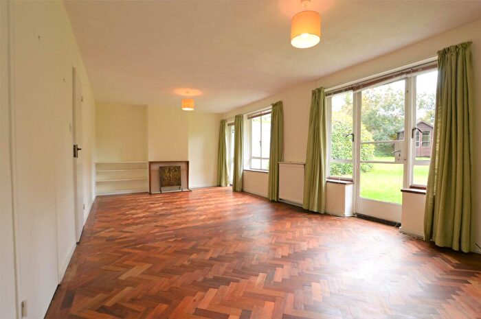 4 Bedroom Detached House To Rent In Flanchford Road, Reigate, Surrey, RH2