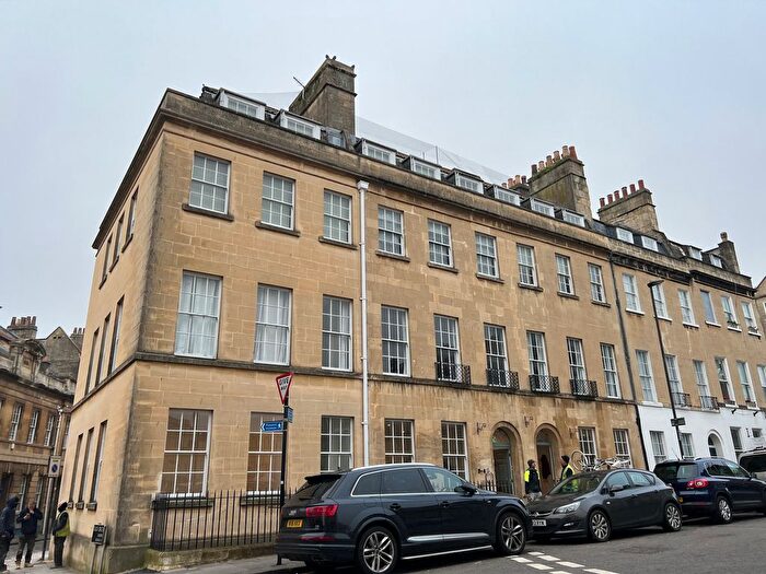 2 Bedroom Flat To Rent In Henry Street, Bath, BA1
