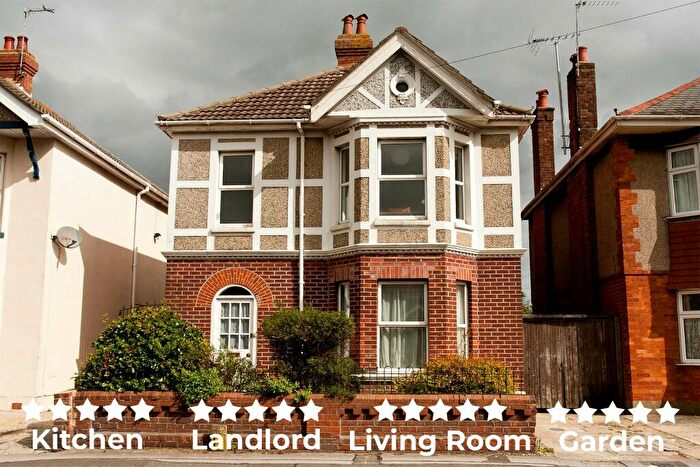 5 Bedroom Detached House To Rent In Student House On Ensbury Park Road, BH9