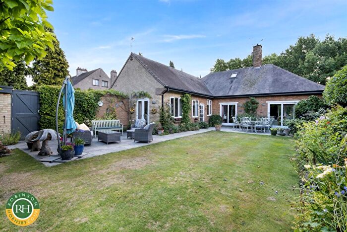 2 Bedroom Detached Bungalow For Sale In St. Erics Road, Doncaster, DN4