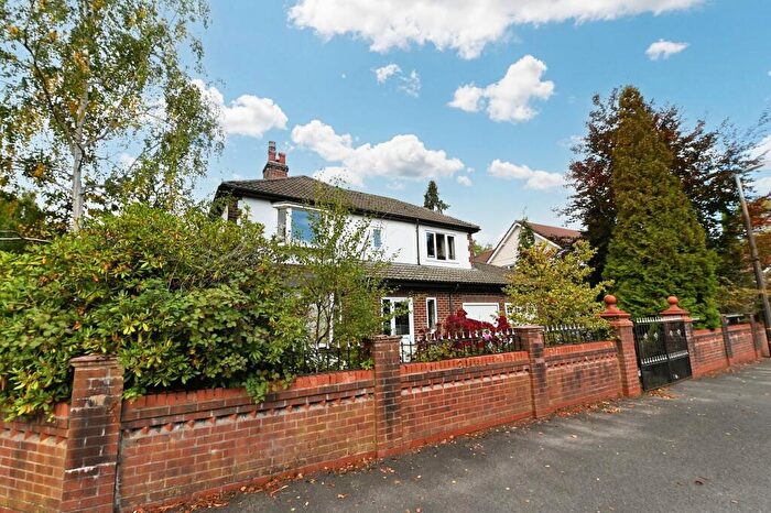 4 Bedroom Property For Sale In Greenbank Avenue, Swinton, M27