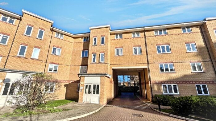 2 Bedroom Flat For Sale In Churchill Court, Rushgrove Street, London, SE18