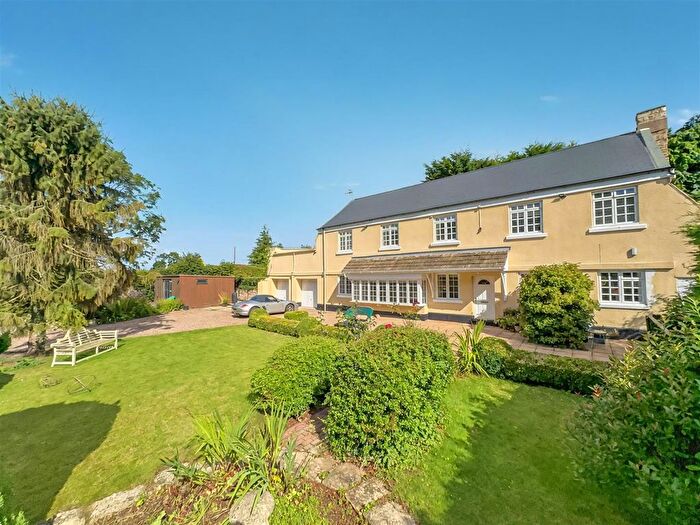 4 Bedroom Property For Sale In Bannister Lane, Skelbrooke, Doncaster, DN6