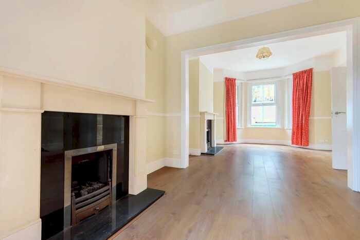 4 Bedroom Terraced House To Rent In Salisbury Road, Richmond, TW9