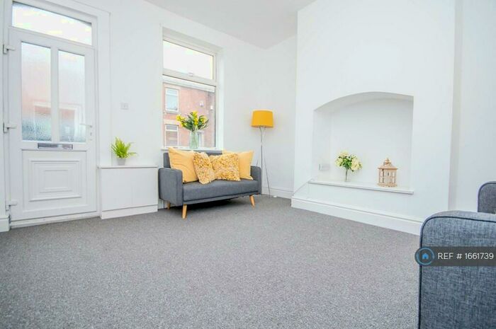 3 Bedroom Terraced House To Rent In Livesey Branch Road, Blackburn, BB2