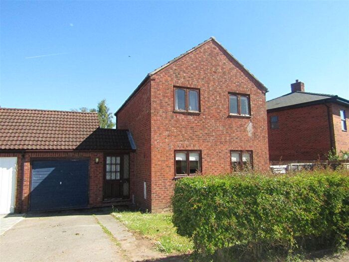 3 Bedroom Link Detached House For Sale In New Lane, Green Hammerton, York, YO26
