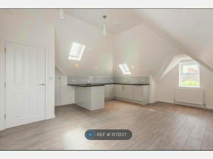 1 Bedroom Flat To Rent In Mayville Avenue, Bristol, BS34