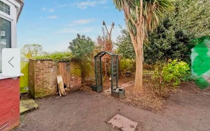 4 Bedroom Semi-Detached House To Rent In Sandhurst Drive, Ilford/Barking, IG3