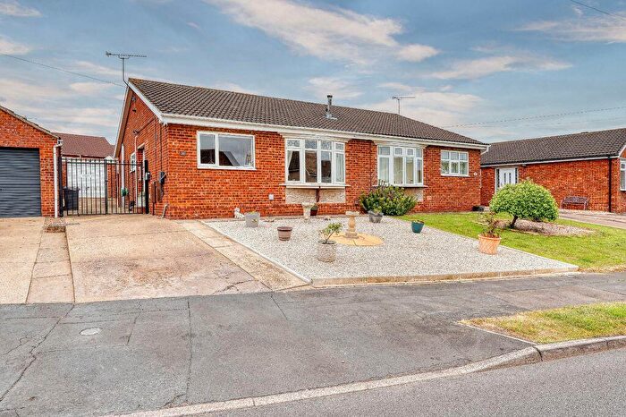 2 Bedroom Semi-Detached Bungalow For Sale In Valley View Drive, Scunthorpe, DN16