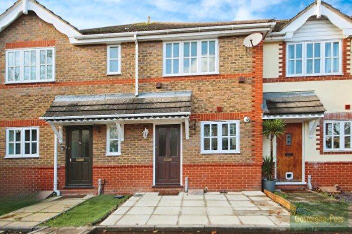 2 Bedroom Property To Rent In Archdale Place, New Malden, KT3