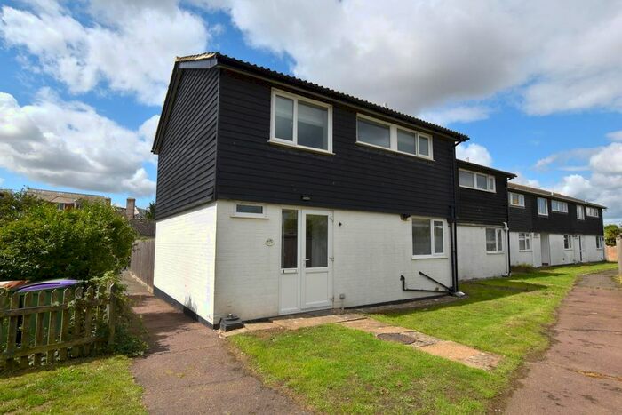 3 Bedroom End Of Terrace House For Sale In Hind Close, Dymchurch, Romney Marsh, TN29