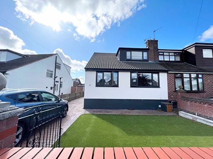 3 Bedroom Semi-Detached Bungalow To Rent In Ash Drive, Manchester, M27