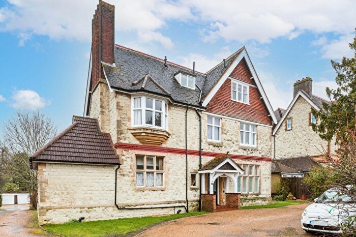 1 Bedroom Flat To Rent In Somers Road, The Gables, RH2